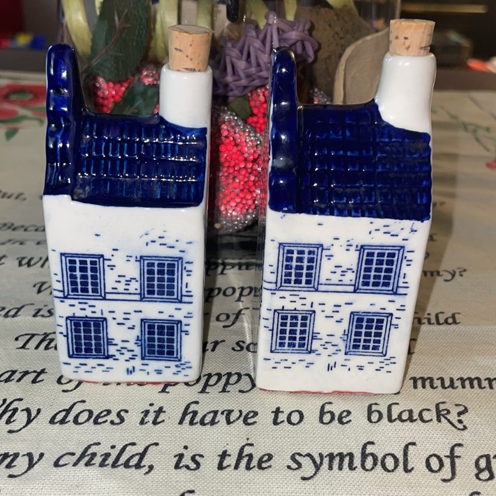 Vintage Delft Blue Elesva 229 Canal House w/ Cork Stopper Lot! - Picture 2 of 6